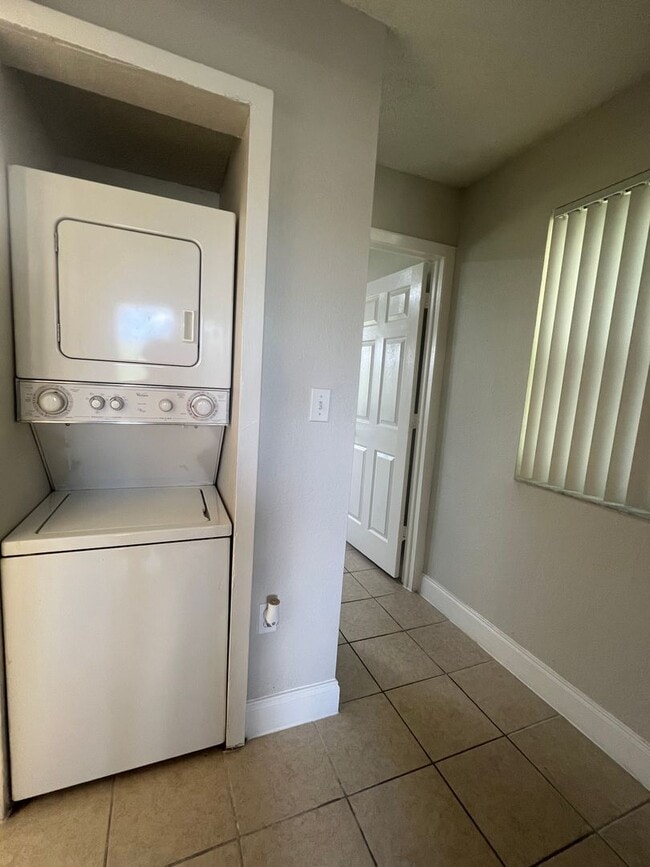 Photo - 11584 NW 39th St Unit 11584 - Brooklyn