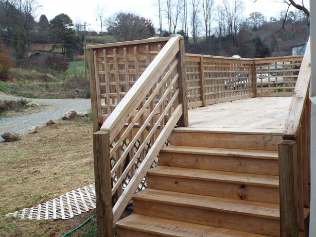 Photo - 2bd/2ba mobile home on Little Savannah available for year-long lease May 1st $1450 a month