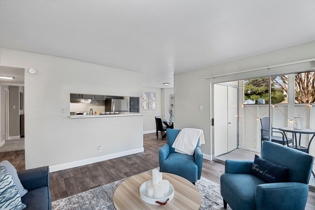 Photo - Hampton Courts