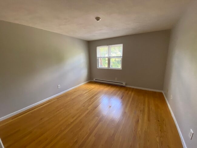 Photo - 55 Elmwood Park Unit 12