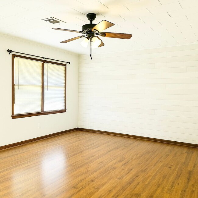 Photo - 106 Richardson Ave Unit A