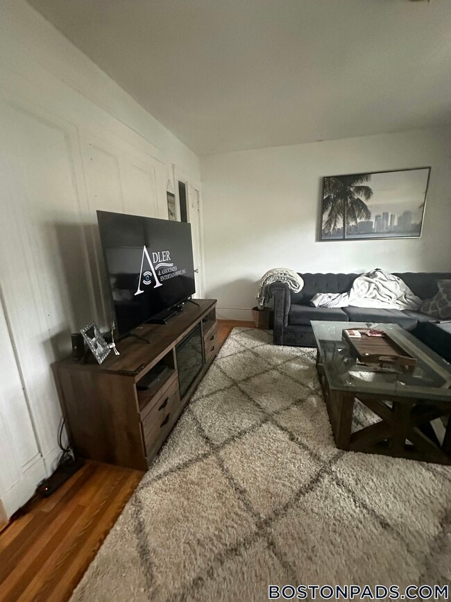 Photo - 1615 Commonwealth Ave Unidad 7