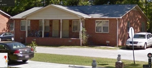 Building Photo - Russell&#39;s Chester Duplexes Unit 204 Sarah St Rental
