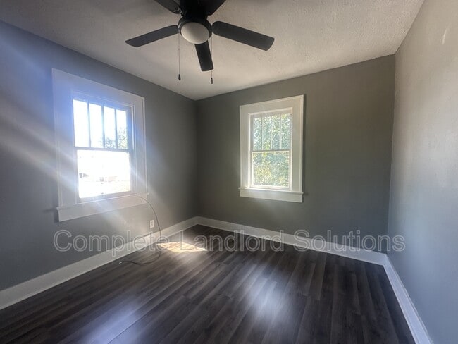 Photo - 2266-2262 Warren St