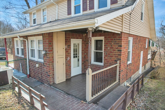 Photo - 36 Hawthorne Ave