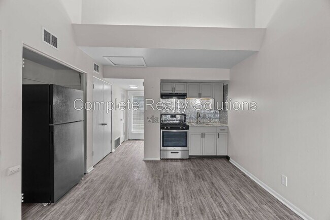 Photo - 2323 Woodson Rd Unit E