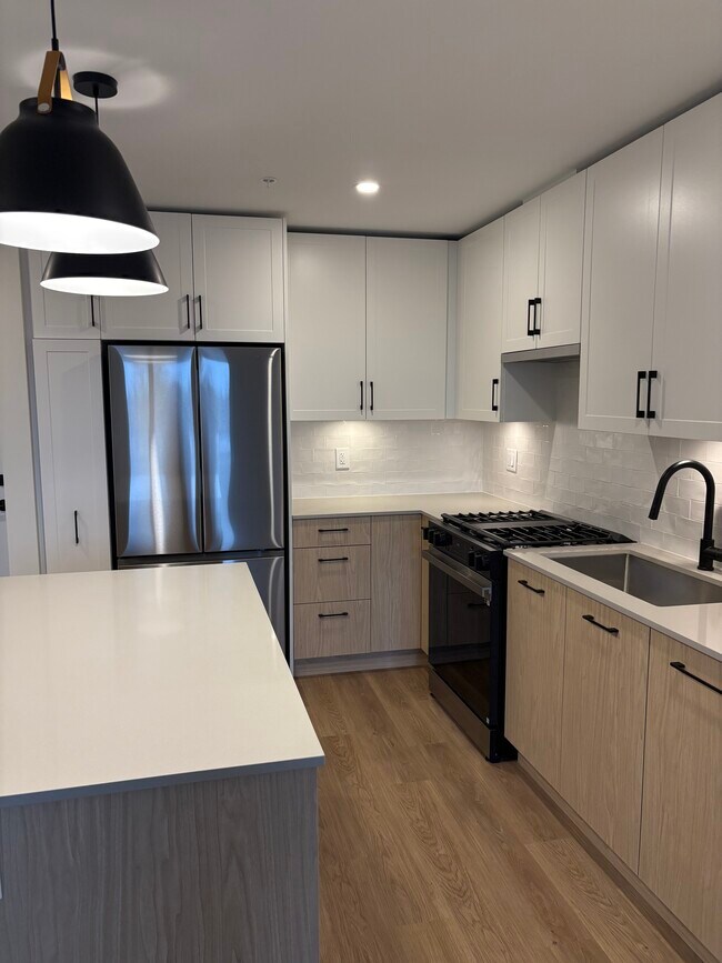 Photo - 27215 Aldergrove Town Centre Dr Unit 305