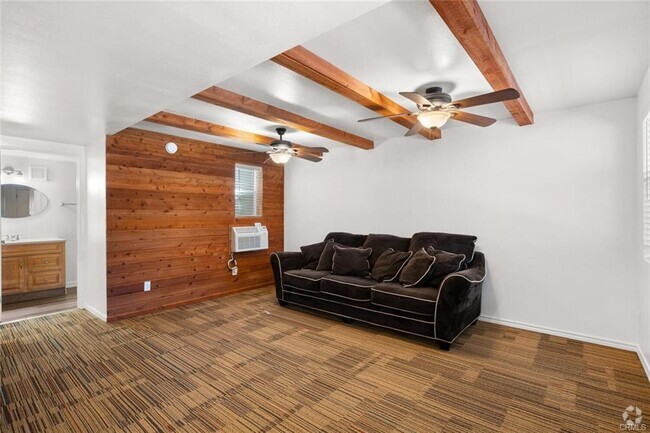 Building Photo - 25160 S Center St Unit 1 Rental