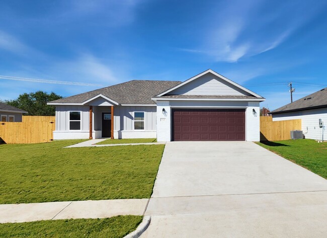 3 Bed 2 Bath Home in Corsicana! - 3 Bed 2 Bath Home in Corsicana!