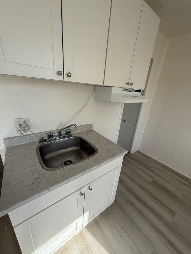 Photo - 112 Rue des Textiles Unit 13