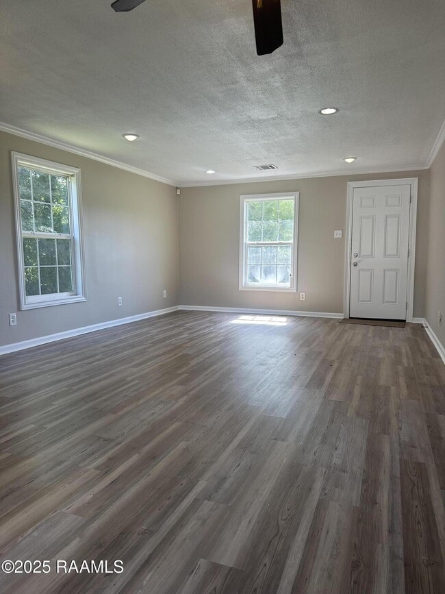 Photo - 1037 Erika Ln