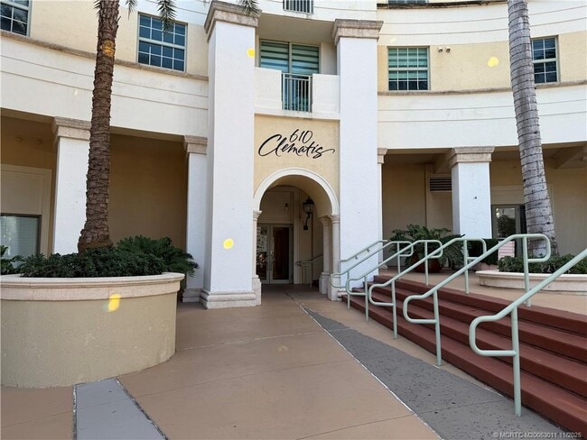 Building Photo - 610 Clematis St Unit 638