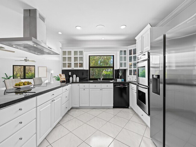 Photo - 1181 San Pedro Ave