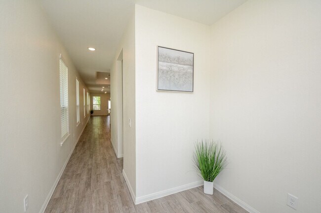 Photo - 18134 Sonresa Wy