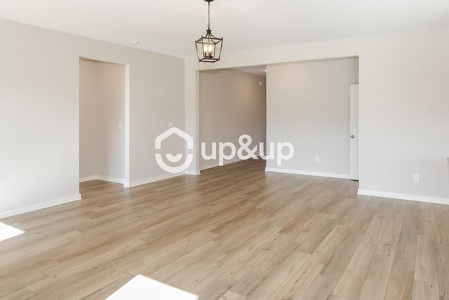 Photo - Fantastic 4bd/2ba home! Coming soon!