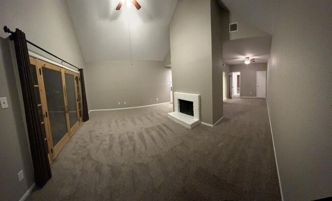 Photo - 2100 Tanglewilde St Condo Unit 642