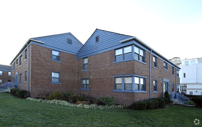 Photo - Deal Lake Village Condominium