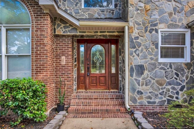 Photo - 160 Carolina Way