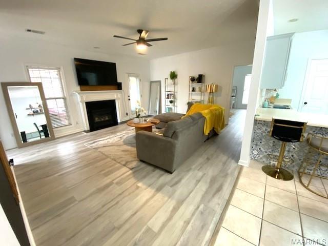 Photo - 6963 Sandfield Dr