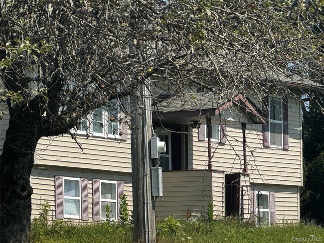 Building Photo - 176 Reynolds Rd Rental