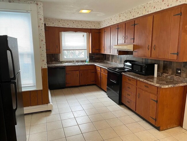 Photo - 61 Cushing St Unit 1