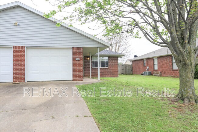 Photo - 2306 W Roselawn St