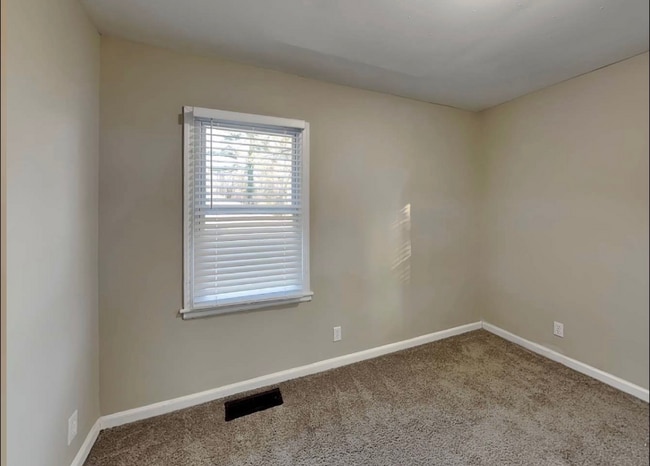 Photo - 44 Pearsall Farm Ln