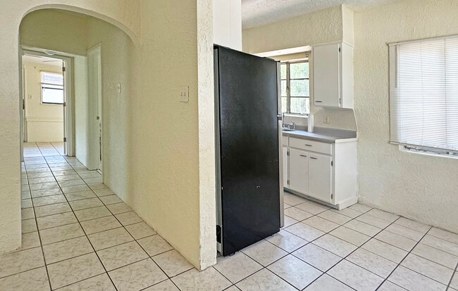 Photo - 1005 Plaza St Unit Lower