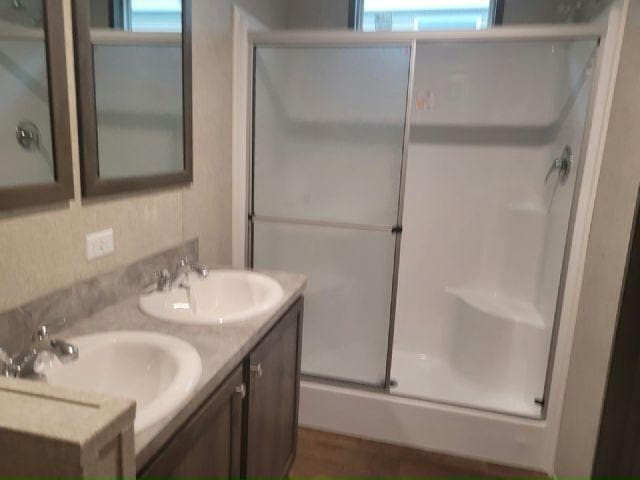 Photo - 257 Bunting Ln