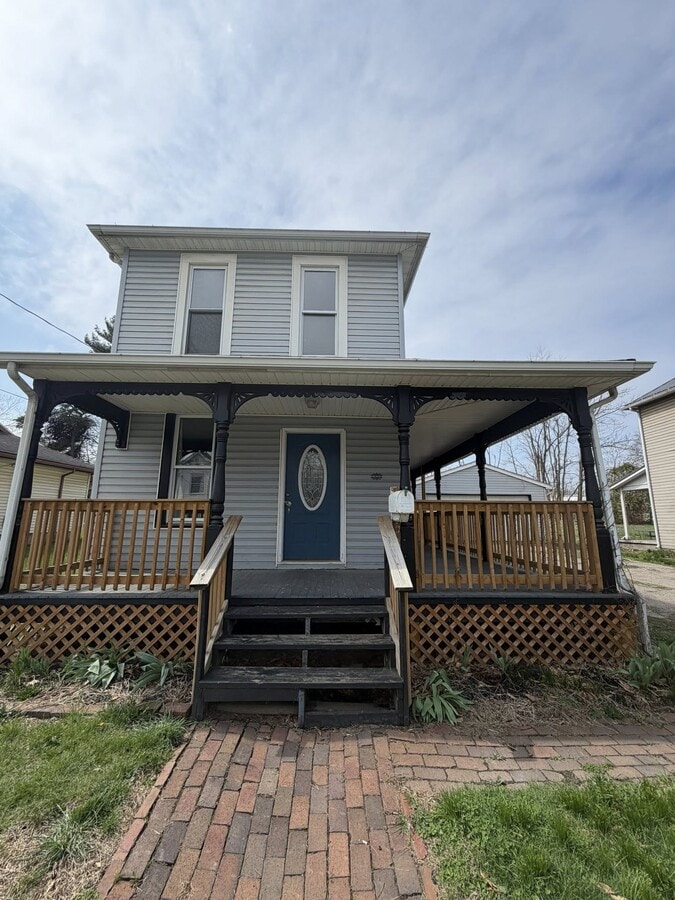 Photo - 1323 Lake Dr