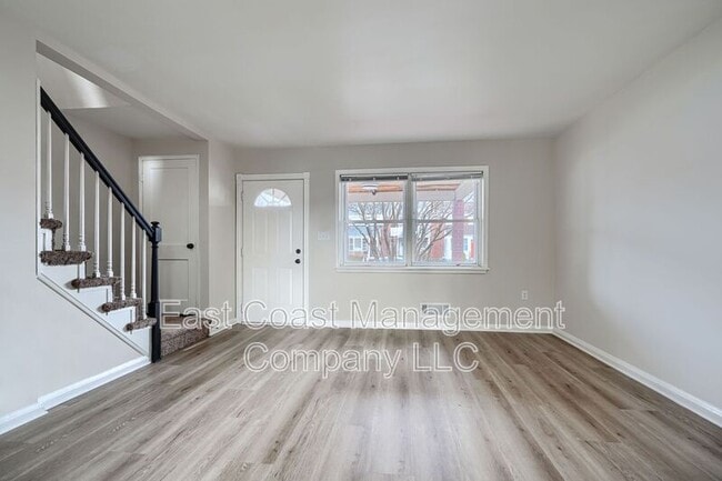 Photo - 2735 Moorgate Rd