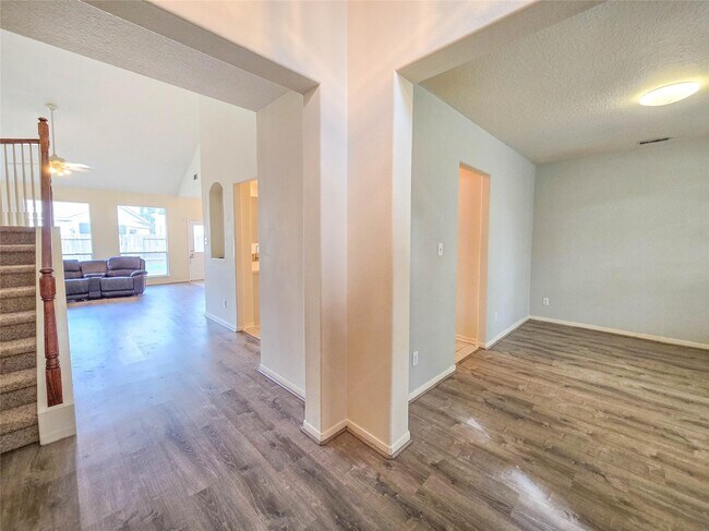 Photo - 2214 Trotter Dr