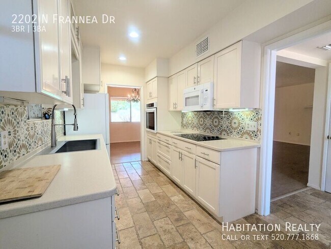 Photo - 2202 N Frannea Dr