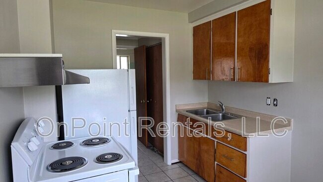 Photo - 5909 N Wayne Rd