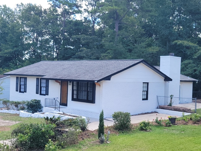 Building Photo - 3567 Kingsview Dr Rental