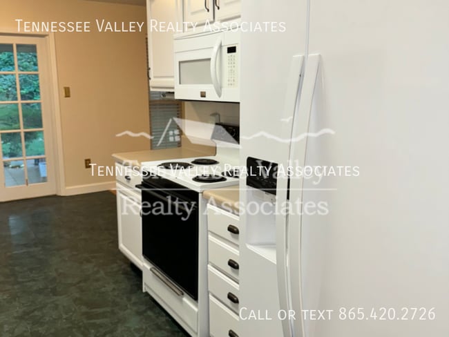 Photo - 1622 Colonade Rd
