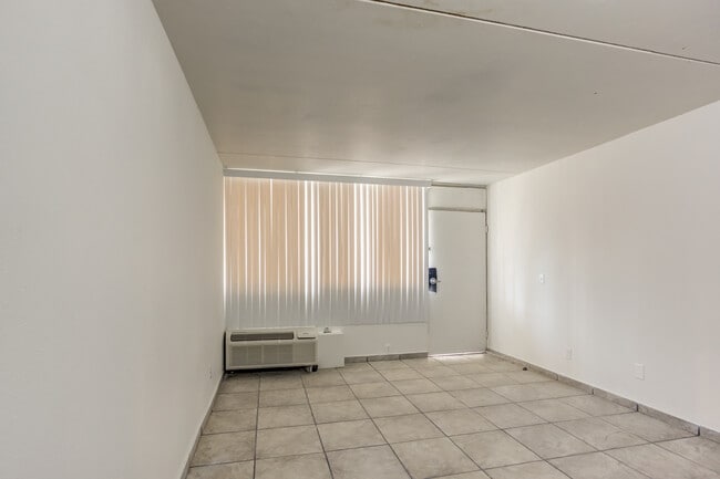 Bantam Springbrook Apartments