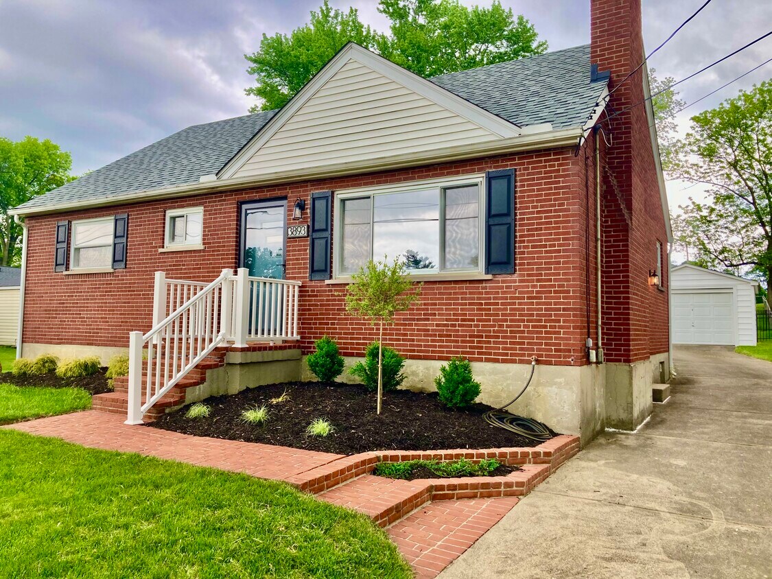 Photo - 3893 Mantell Ave (Cincinnati, OH)