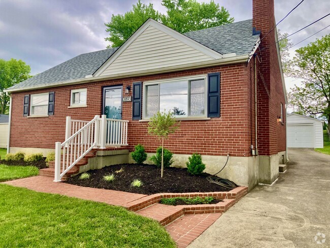 Building Photo - 3893 Mantell Ave Rental