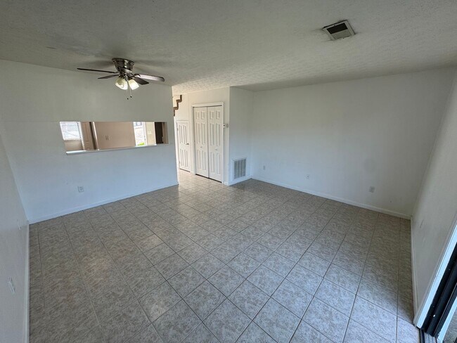 Photo - Fox Ridge 1-10 Unidad Apt #4-Hillside