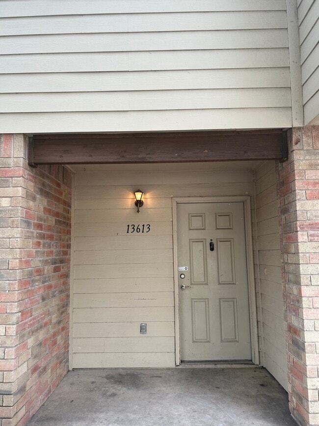 Photo - 13613 Woodstone Way