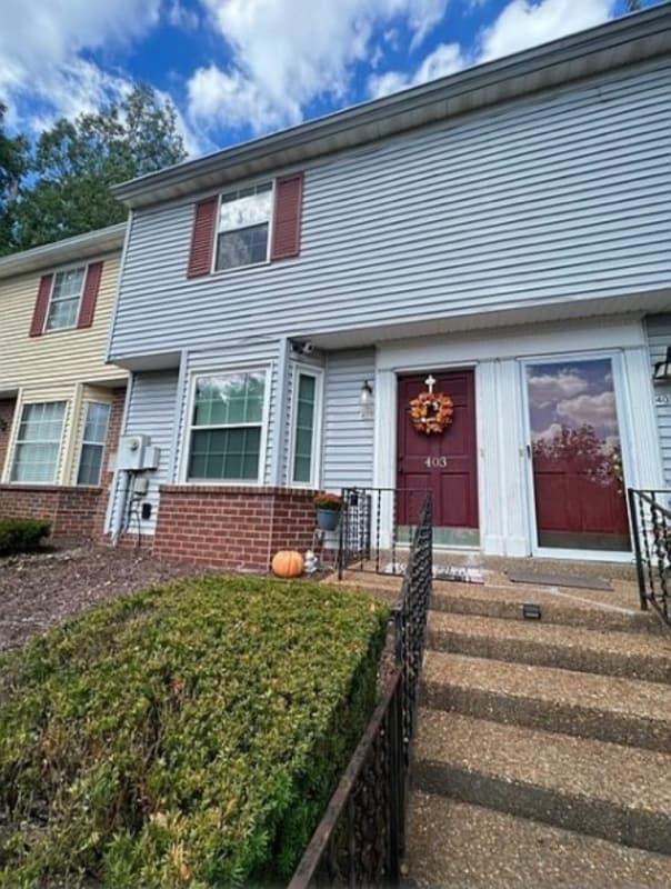 Building Photo - 403 Oak Forge Dr Rental