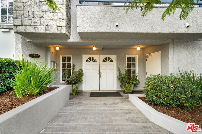 Photo - 10627 Ashton Ave Unit 302