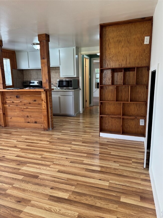 Photo - 2918 46th St