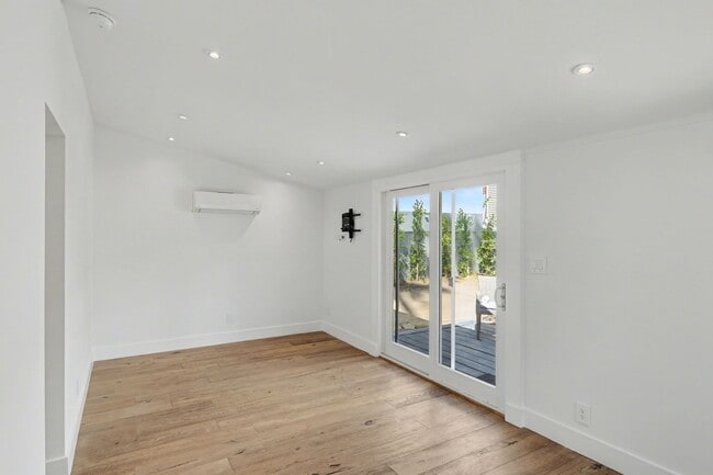 Building Photo - 6609 Leland Way