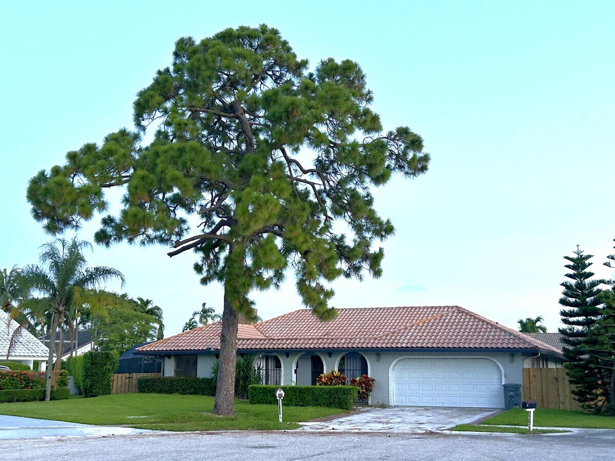 Photo - 22822 Pinewood Ct