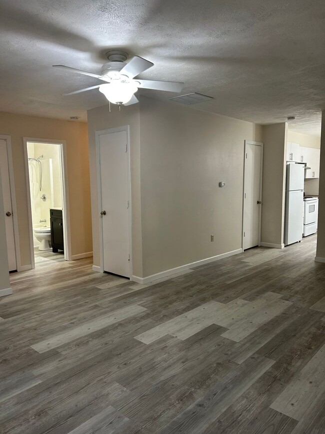 Photo - 1123 S 23rd St