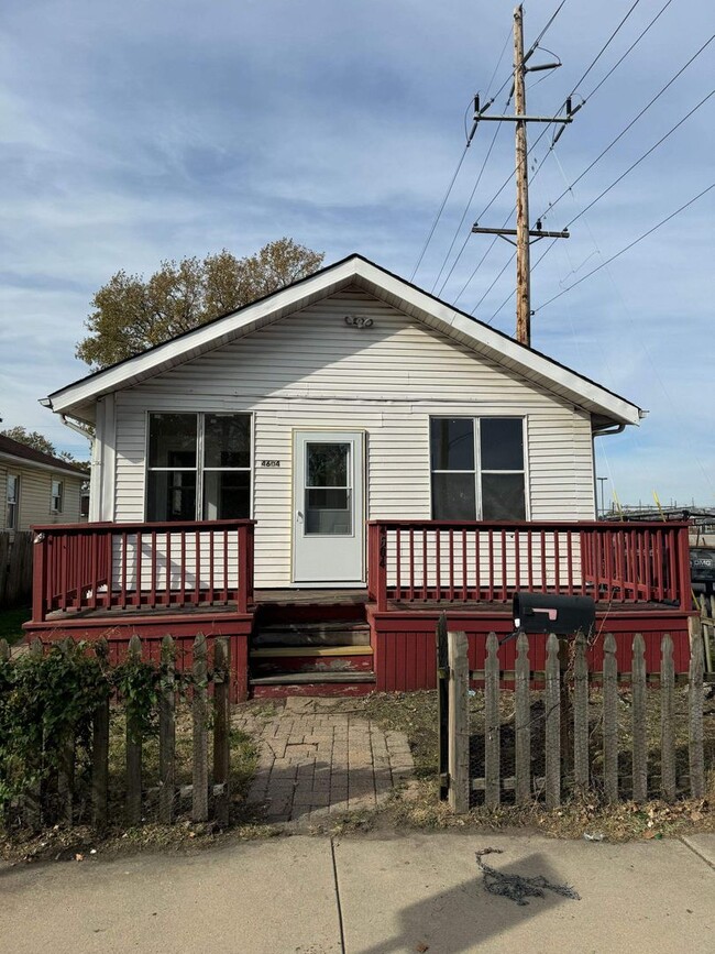Building Photo - 4604 Johnson Ave