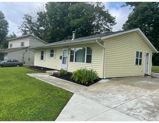 Building Photo - 501 Mohican Dr