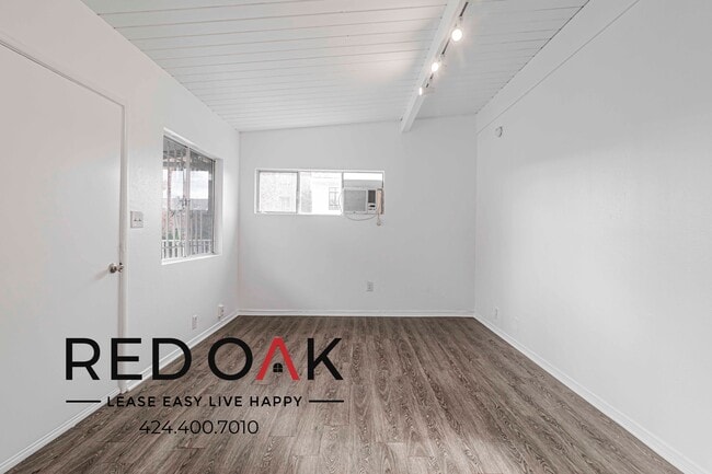 Photo - 128 Normandie Ave Unit E